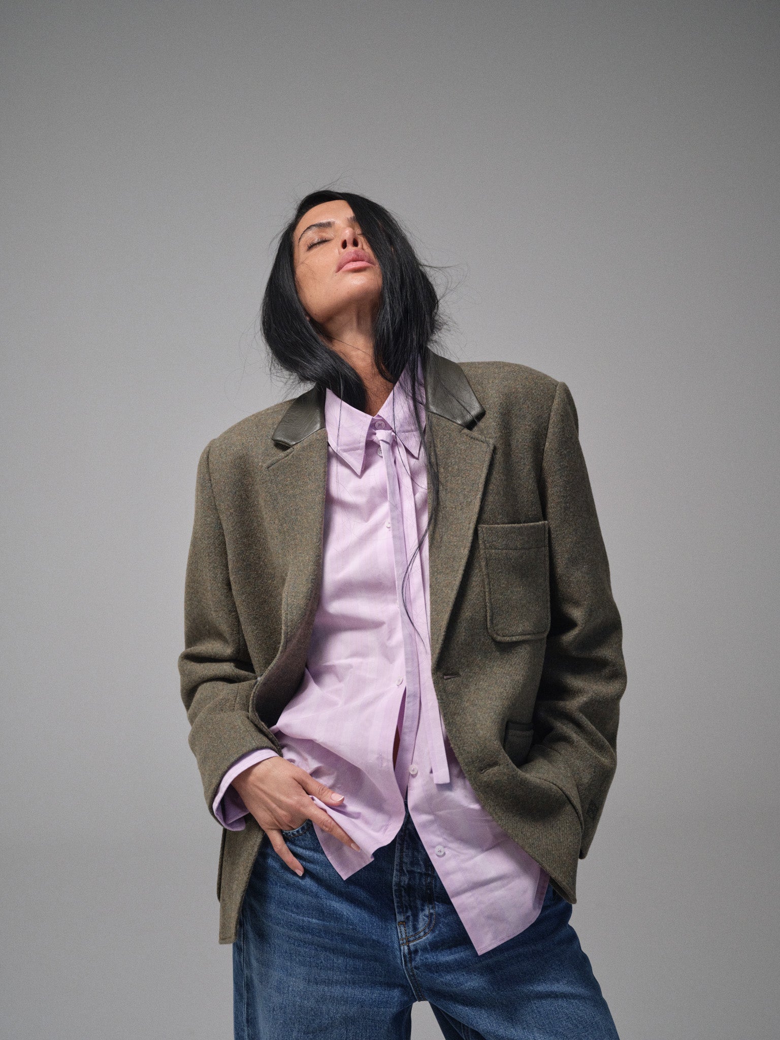 Modelshot / Military Olive / Detail